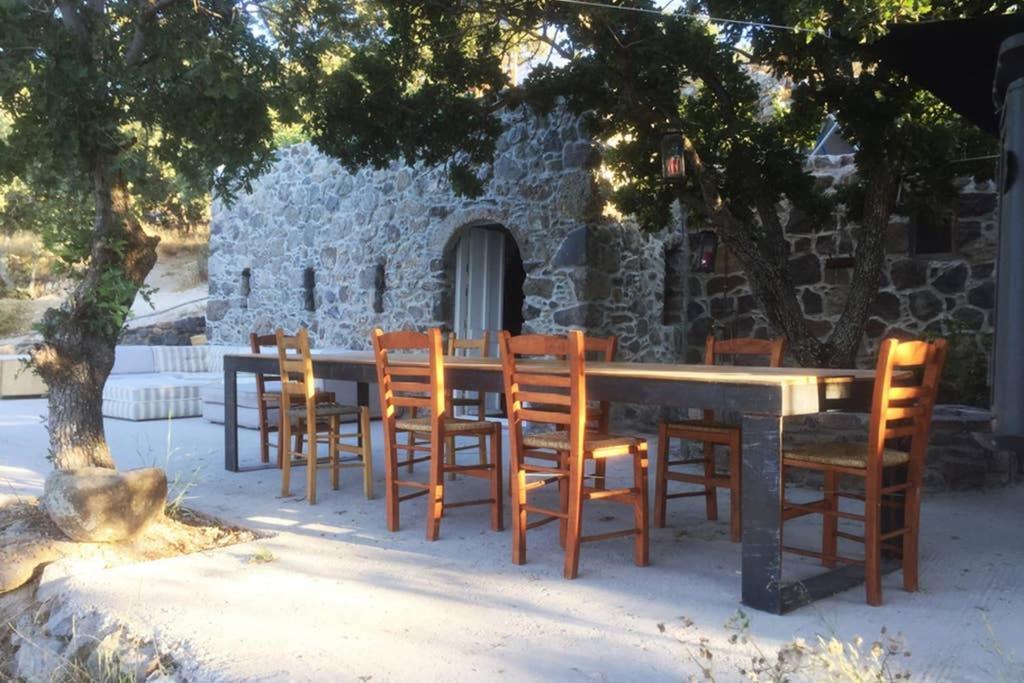 My Old Stone House In A 2 000 Sqm Private Garden With Fab Glamping Tent Mandrákion 외부 사진