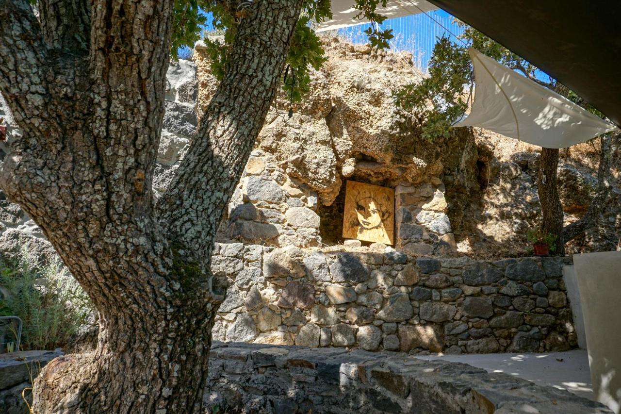 My Old Stone House In A 2 000 Sqm Private Garden With Fab Glamping Tent Mandrákion 외부 사진