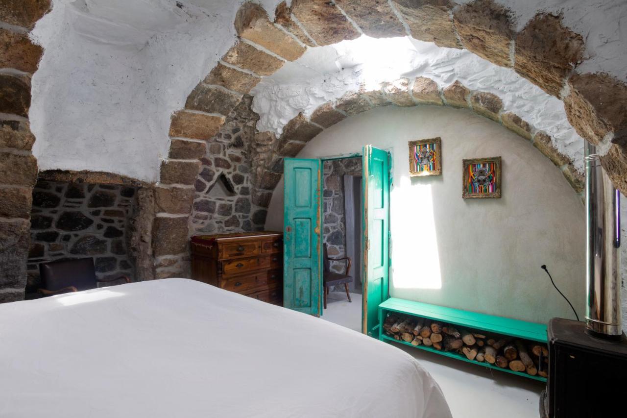 My Old Stone House In A 2 000 Sqm Private Garden With Fab Glamping Tent Mandrákion 외부 사진
