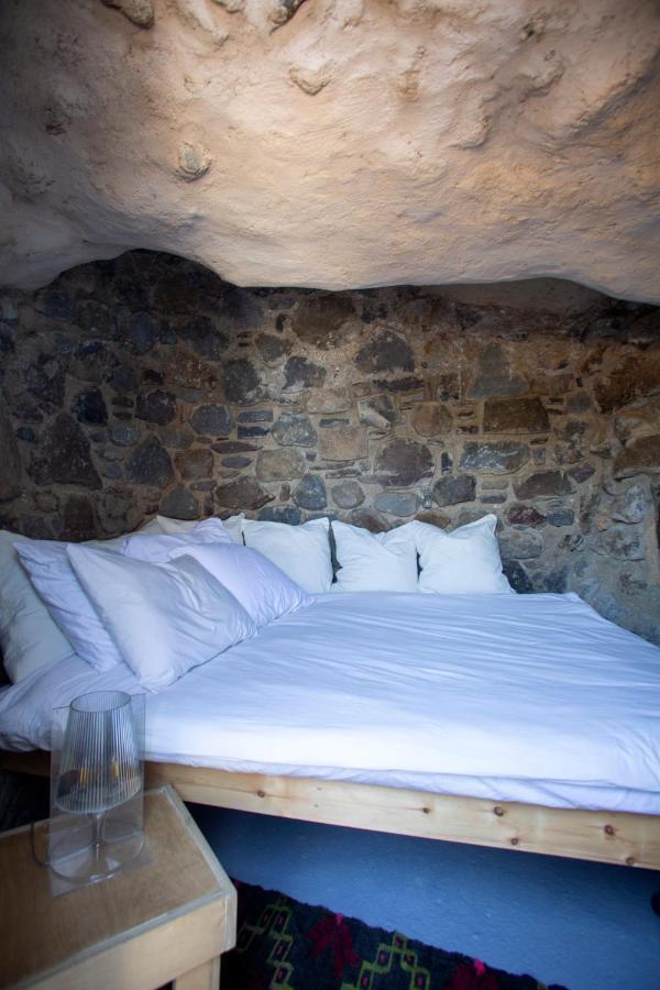 My Old Stone House In A 2 000 Sqm Private Garden With Fab Glamping Tent Mandrákion 외부 사진